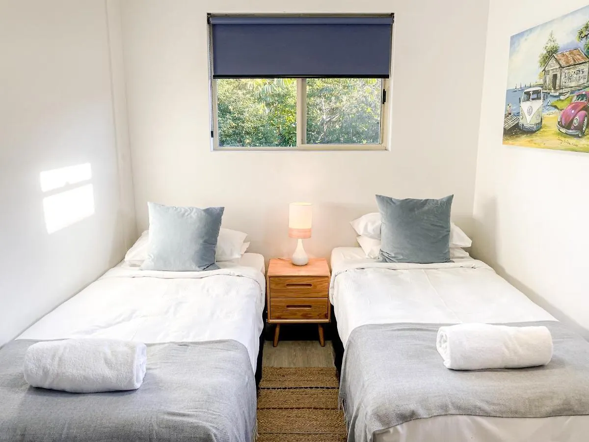 Sea Breeze On Main Beach Byron Bay Aparthotel